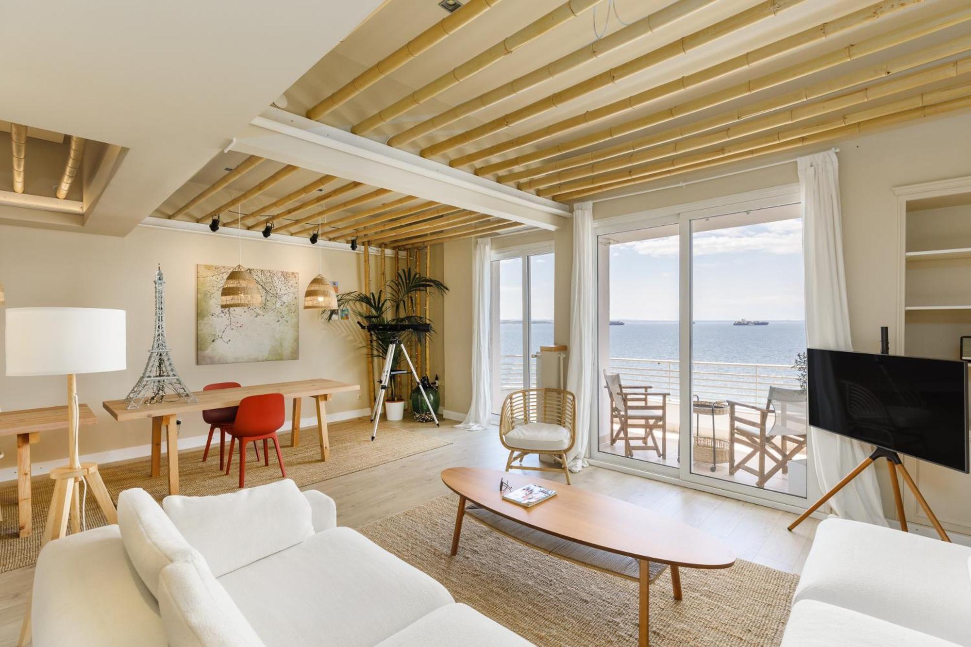 Infinity & Beyond By Halu! - Seafront Apartments Thessaloníki Exteriör bild